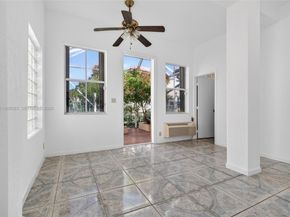 4317 Willow Ridge Dr, Weston FL 33331