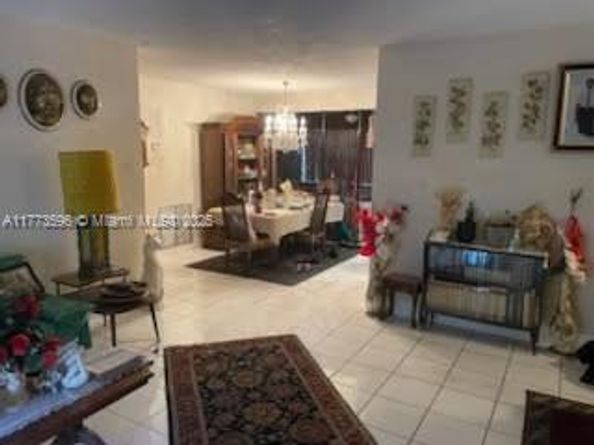 1010 NW 57th St, Miami FL 33127