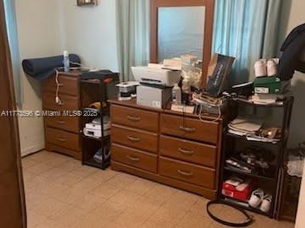 1010 NW 57th St, Miami FL 33127