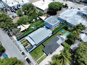 550 NW 30th St, Miami FL 33127