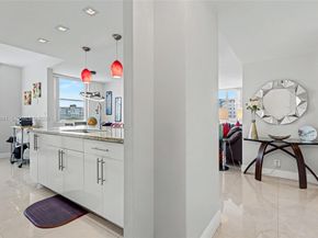 4330 Hillcrest Dr 619, Hollywood FL 33021