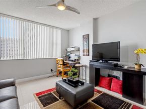 4330 Hillcrest Dr 619, Hollywood FL 33021