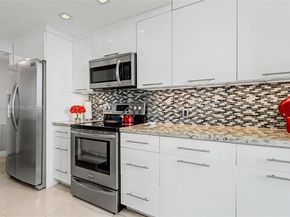 4330 Hillcrest Dr 619, Hollywood FL 33021