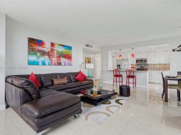 4330 Hillcrest Dr 619, Hollywood FL 33021
