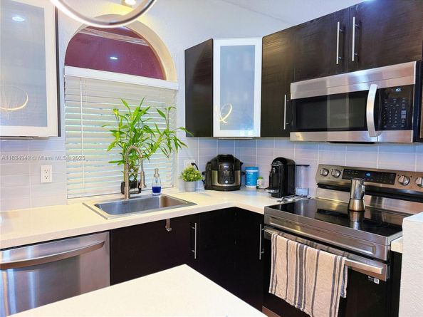 11405 Lakeview Dr 3A, Coral Springs FL 33071