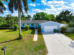 94 NE 17th St, Homestead FL 33030