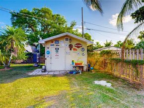 94 NE 17th St, Homestead FL 33030