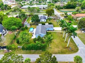 94 NE 17th St, Homestead FL 33030