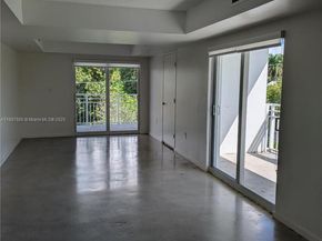 498 SW 2 302, Miami FL 33130