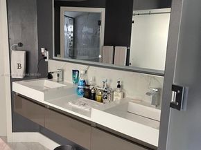 15484 SW 42nd Ter, Miami FL 33185