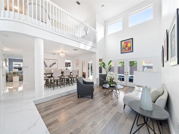 15484 SW 42nd Ter, Miami FL 33185