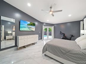 15484 SW 42nd Ter, Miami FL 33185