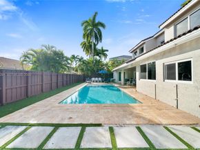 15484 SW 42nd Ter, Miami FL 33185