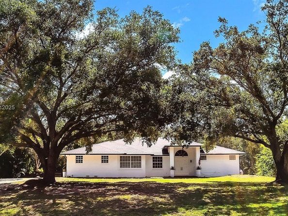 5530 SW 195th Ter, Southwest Ranches FL 33332