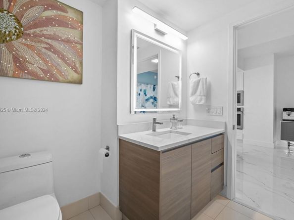 460 NE 28th St 3205, Miami FL 33137