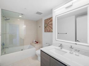 460 NE 28th St 3205, Miami FL 33137