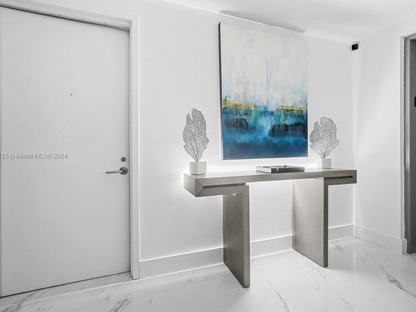 460 NE 28th St 3205, Miami FL 33137