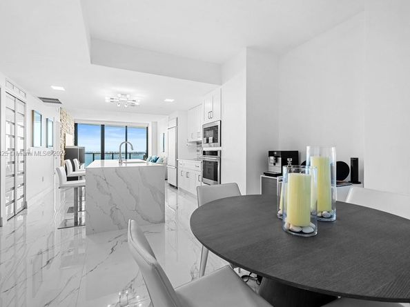 460 NE 28th St 3205, Miami FL 33137