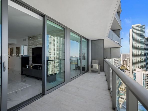 460 NE 28th St 3205, Miami FL 33137