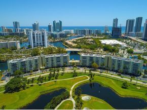 400 Leslie Dr 323, Hallandale Beach FL 33009