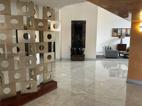 400 Leslie Dr 323, Hallandale Beach FL 33009