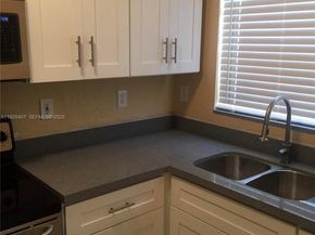 457 NW 84th St 457, Miami FL 33150