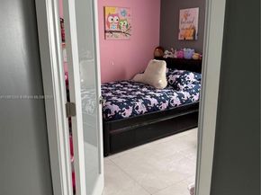 1275 NW 126TH St, Sunrise FL 33323