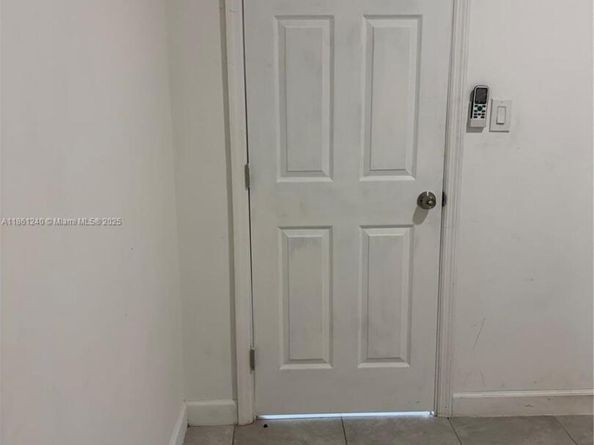 1275 NW 126TH St, Sunrise FL 33323