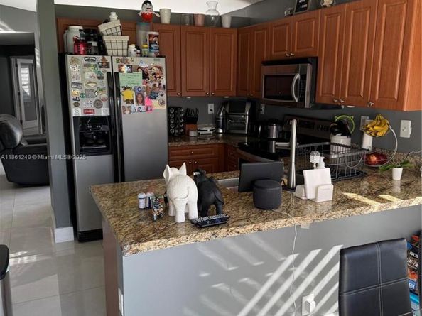 1275 NW 126TH St, Sunrise FL 33323