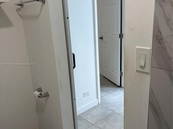 1275 NW 126TH St, Sunrise FL 33323