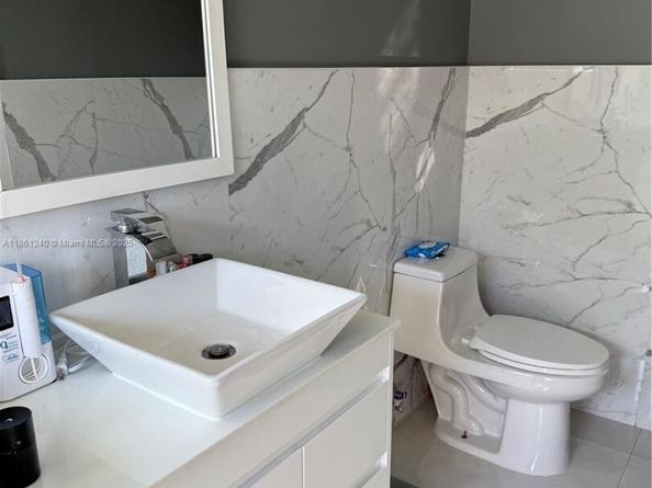1275 NW 126TH St, Sunrise FL 33323