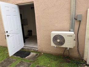 1275 NW 126TH St, Sunrise FL 33323