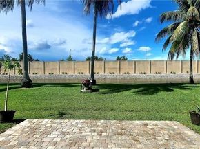 9905 NW 57th Mnr, Coral Springs FL 33076