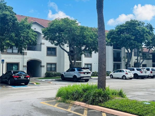 650 S Park Rd 265, Hollywood FL 33021