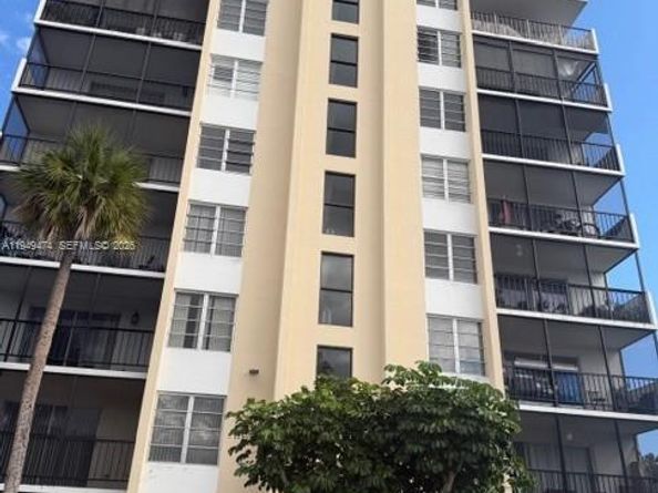 4164 Inverrary Dr 913, Lauderhill FL 33319