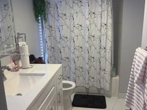 4164 Inverrary Dr 913, Lauderhill FL 33319