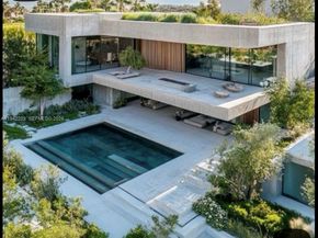 811 86th St, Miami Beach FL 33141