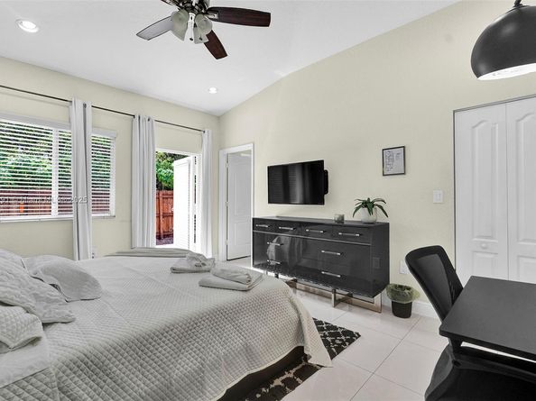 935 NW 2nd Ave, Fort Lauderdale FL 33311