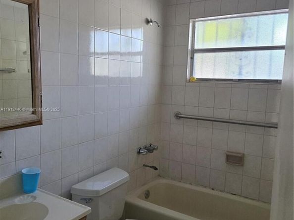 18814 NW 46th Ave, Miami Gardens FL 33055