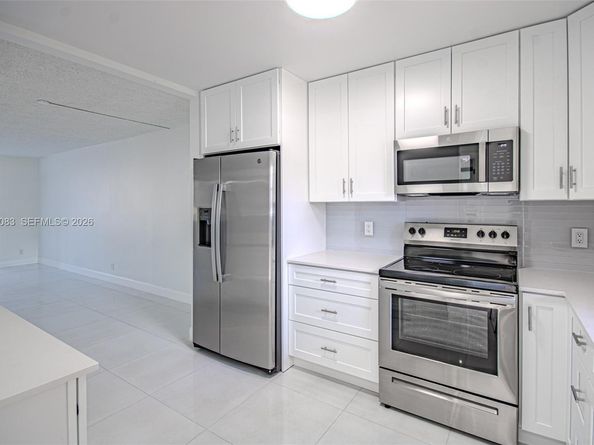 2541 Aragon Blvd 105, Sunrise FL 33322