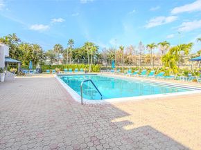 2541 Aragon Blvd 105, Sunrise FL 33322