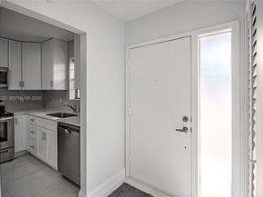 2541 Aragon Blvd 105, Sunrise FL 33322