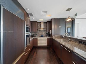 3400 SW 27th Ave 2102, Miami FL 33133