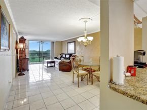 3001 W Rolling Hills Cir 601, Davie FL 33328