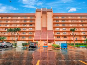 3001 W Rolling Hills Cir 601, Davie FL 33328