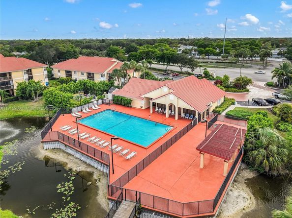 5801 Riverside Dr 102B3, Coral Springs FL 33067