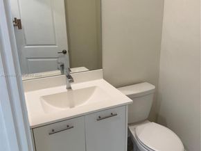 8167 NW 41st St E308, Doral FL 33166