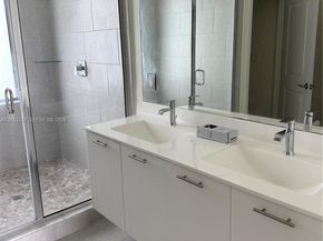 8167 NW 41st St E308, Doral FL 33166