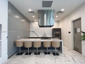 8167 NW 41st St E308, Doral FL 33166