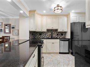 329 SE 3rd St 105T, Hallandale Beach FL 33009